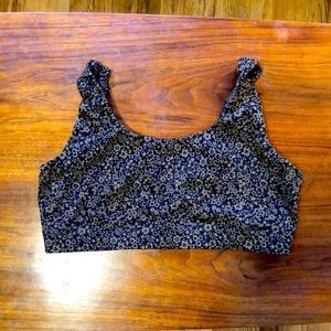 Everlane perform sports bra